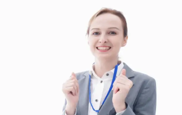 笑顔の女性スタッフ